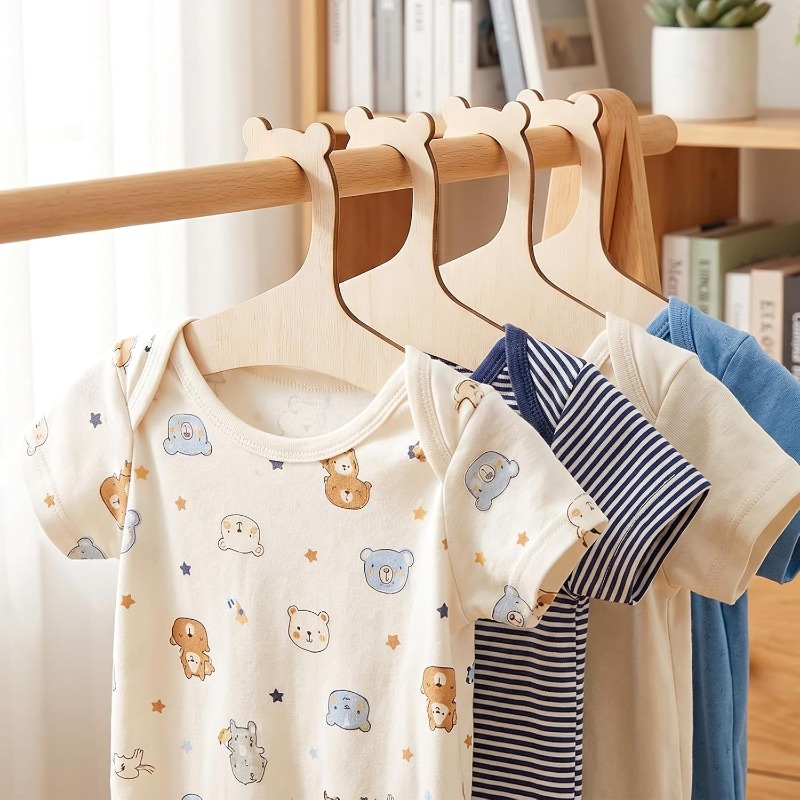 Деревянная вешалка для детской – обзор и цена Baby Nursery Hangers